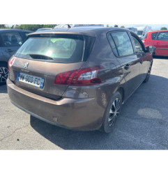 Attache ceinture arriere droit PEUGEOT 308 2