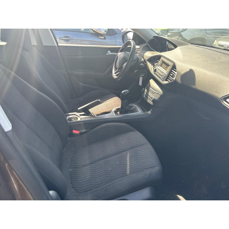 Pretensionneur de ceinture avant droit PEUGEOT 308 2 Photo n°6