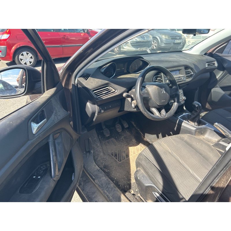 Pretensionneur de ceinture avant droit PEUGEOT 308 2 Photo n°18