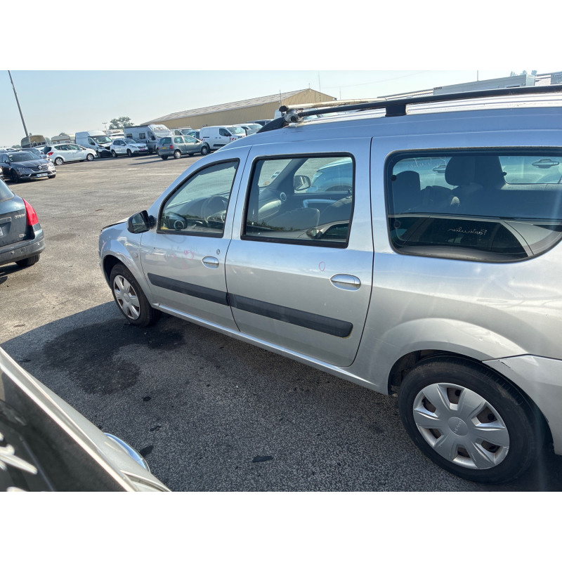 Calandre DACIA LOGAN MCV 1 Photo n°7