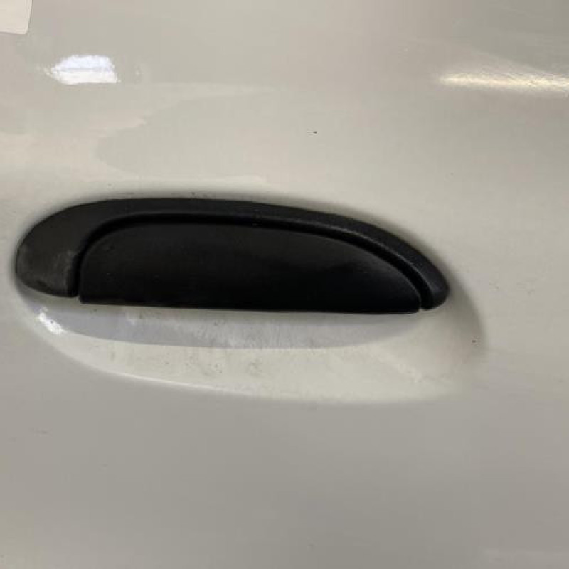 Porte avant droit RENAULT CLIO 2 CAMPUS Photo n°3