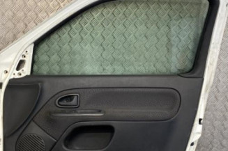 Porte avant droit RENAULT CLIO 2 CAMPUS