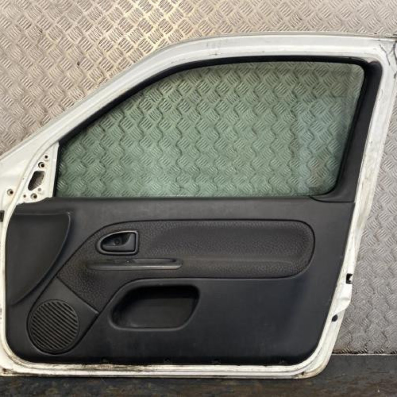 Porte avant droit RENAULT CLIO 2 CAMPUS Photo n°4