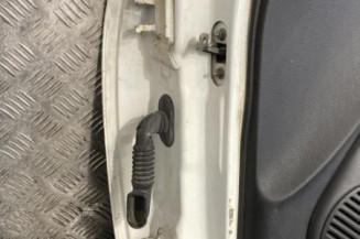 Porte avant droit RENAULT CLIO 2 CAMPUS