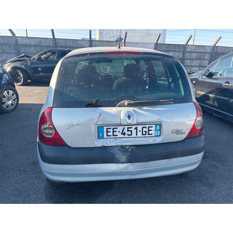 Aile avant gauche RENAULT CLIO 2 Photo n°8