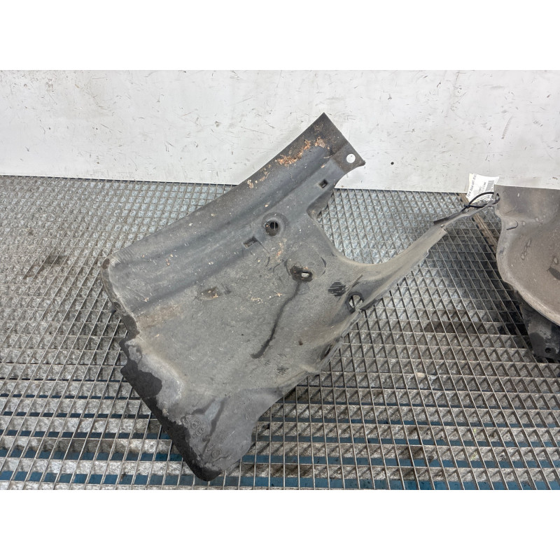 Pare boue avant droit RENAULT CLIO 3 Photo n°2
