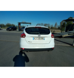 Attache ceinture avant gauche FORD FOCUS 3