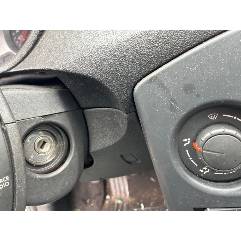 Pare boue avant droit RENAULT CLIO 3 Photo n°19