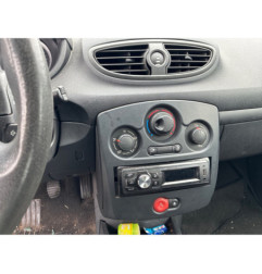 Pare boue avant droit RENAULT CLIO 3