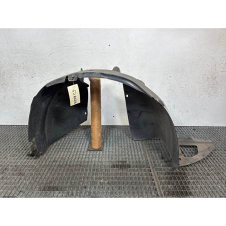Pare boue avant droit PEUGEOT 2008 1