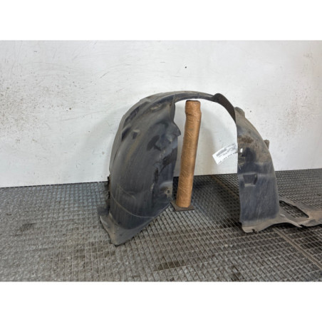 Pare boue avant gauche PEUGEOT 2008 1
