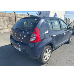 Aile avant gauche DACIA SANDERO 1