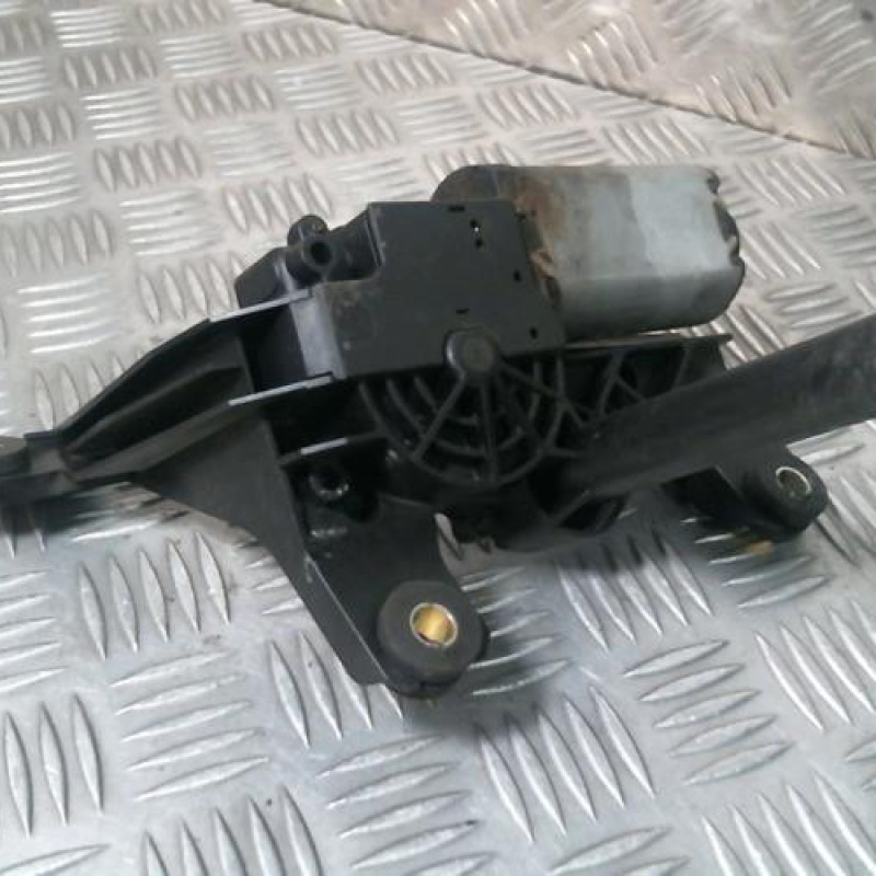 Moteur essuie glace arriere OPEL ASTRA G Photo n°2