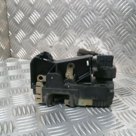 Serrure avant droit OPEL ASTRA G