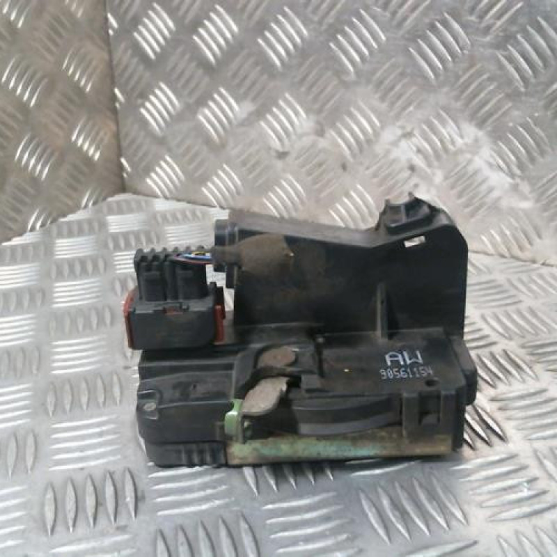 Serrure avant droit OPEL ASTRA G Photo n°3