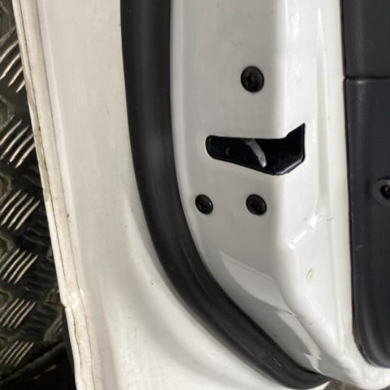 Porte avant gauche HYUNDAI ELANTRA 1 Photo n°4