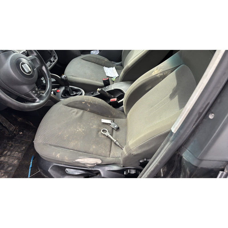 Trappe d'essence SEAT ALTEA Photo n°16