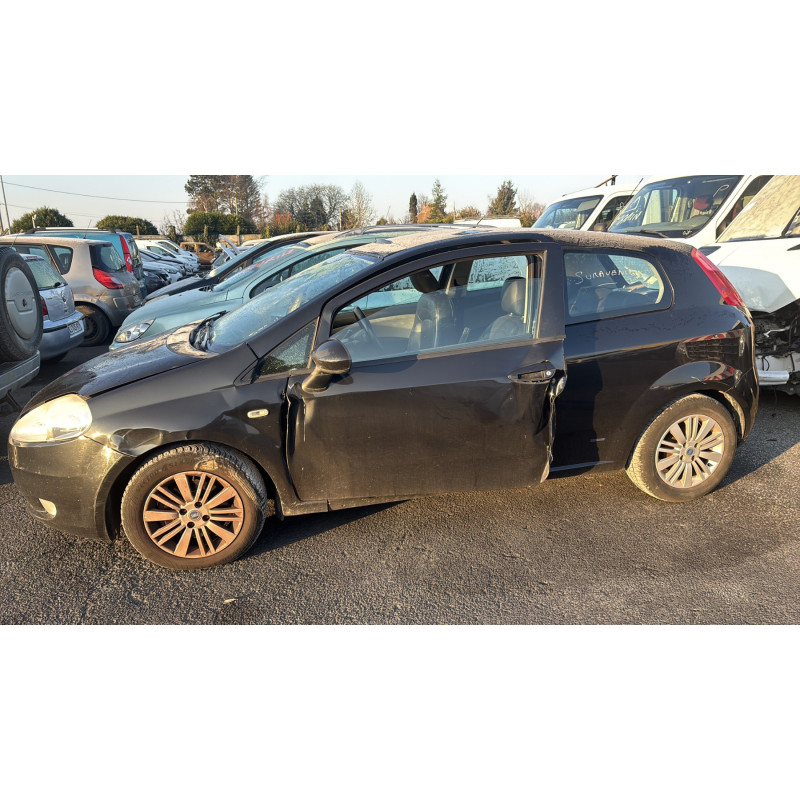 Vase de lave glace FIAT GRANDE PUNTO Photo n°16
