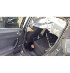 Facade autoradio PEUGEOT 208 1