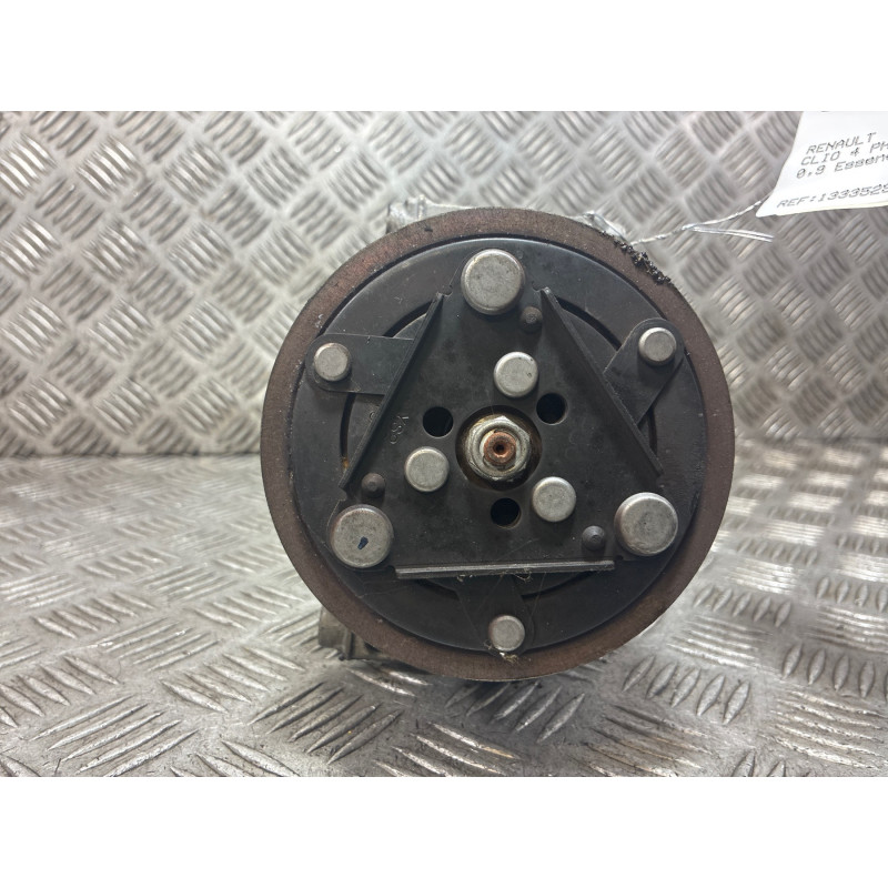 Compresseur clim RENAULT CLIO 4 Photo n°3