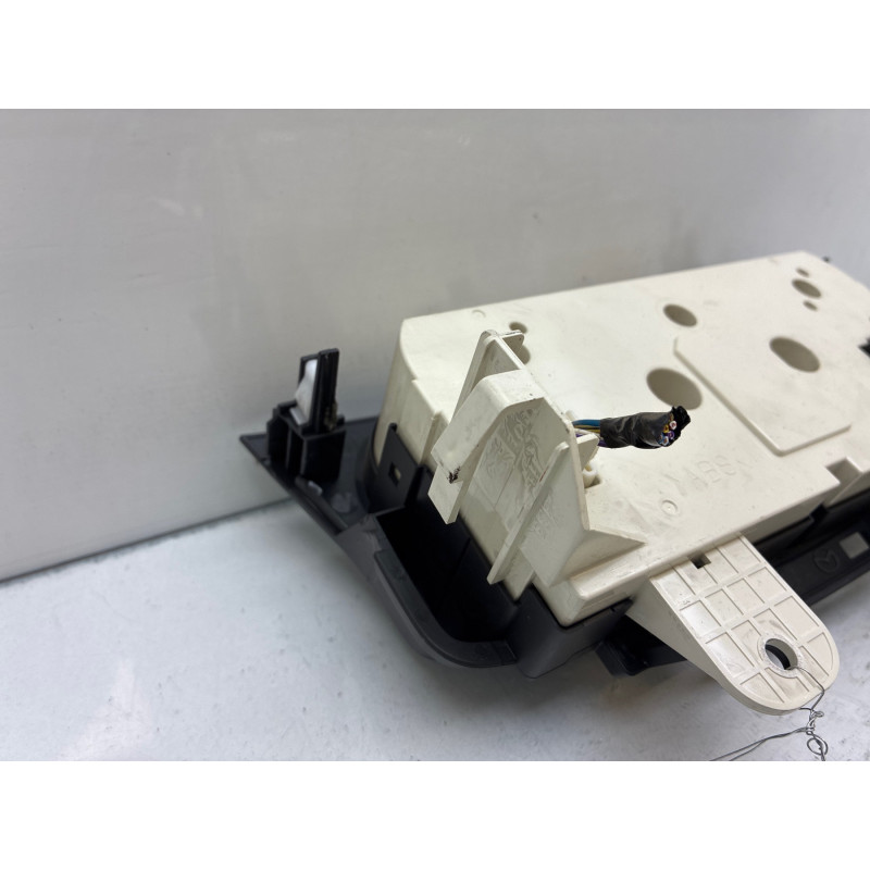 Commande chauffage MAZDA 5 2 Photo n°8