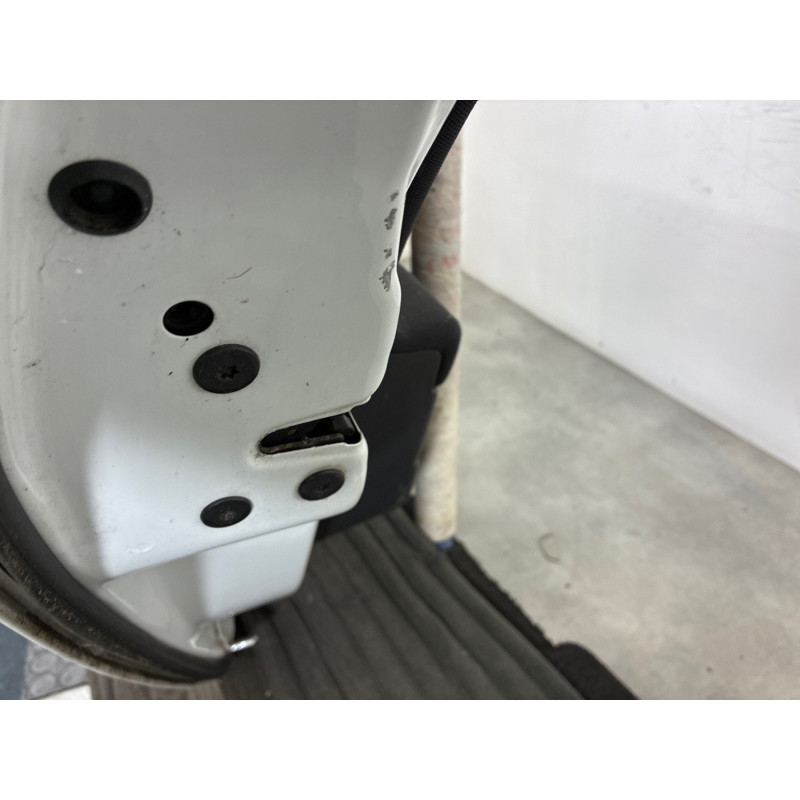 Porte arriere gauche RENAULT MEGANE 2 Photo n°6