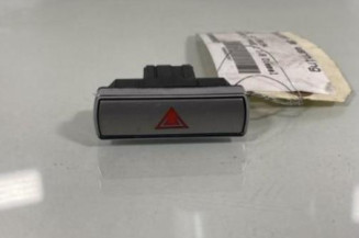 Bouton de warning FORD GALAXY 2 Photo n°1