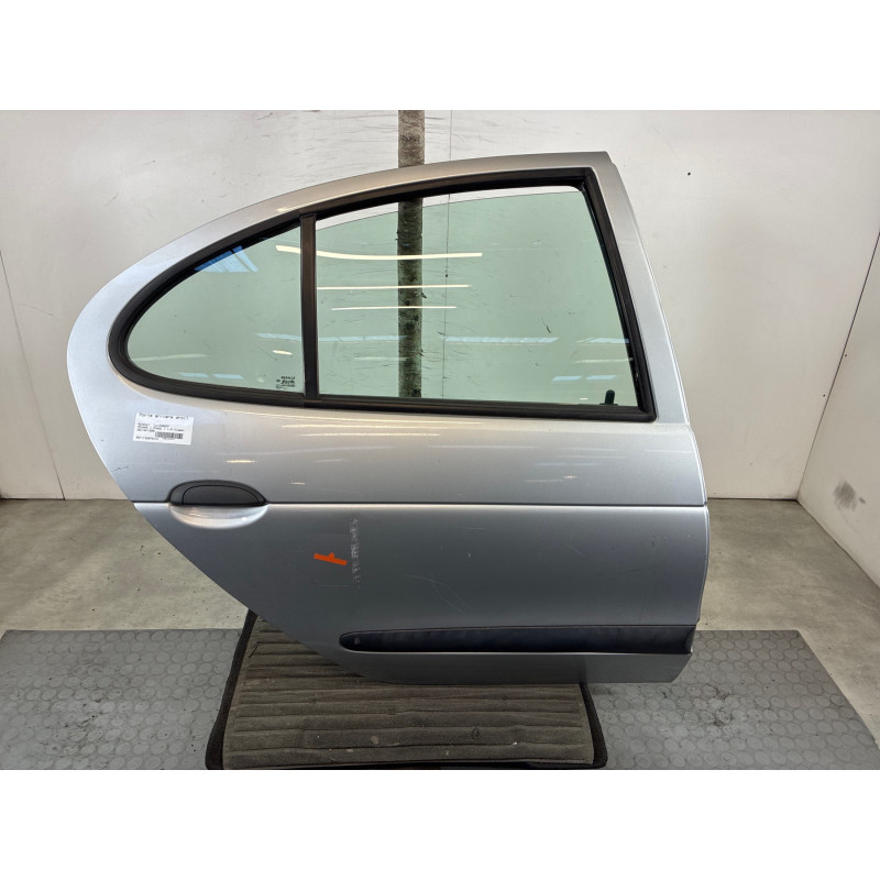 Porte arriere droit RENAULT MEGANE 1 Photo n°5