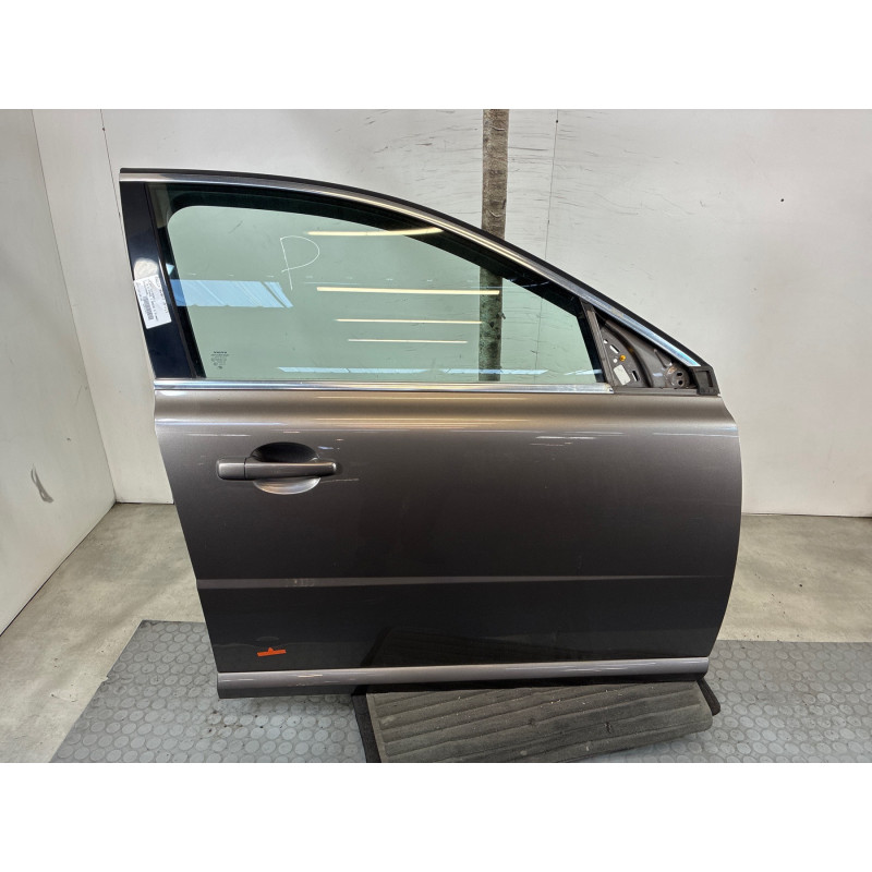 Porte avant droit VOLVO V 70 2 Photo n°1