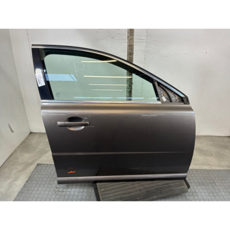 Porte avant droit VOLVO V 70 2 Photo n°1