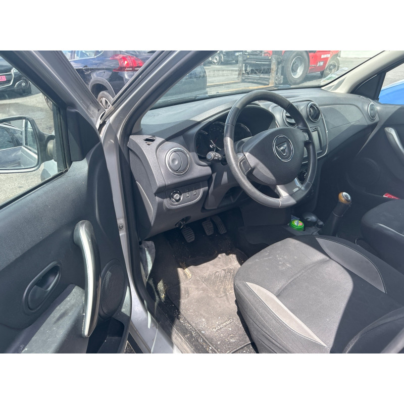 Calandre DACIA SANDERO 2 Photo n°19