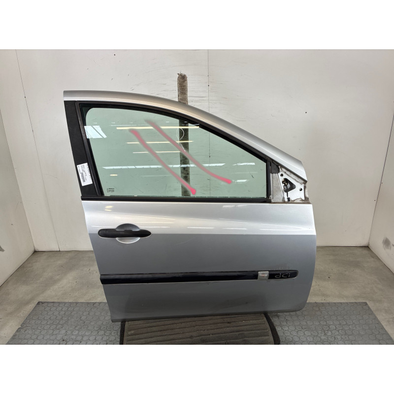 Porte avant droit RENAULT CLIO 3 Photo n°3