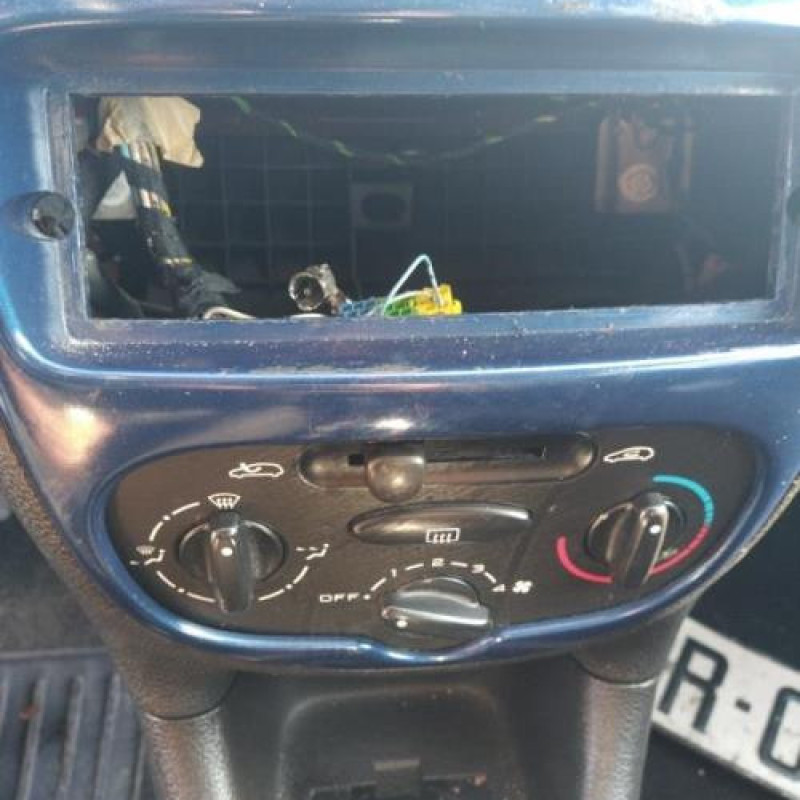Leve vitre electrique avant droit PEUGEOT 206 Photo n°10