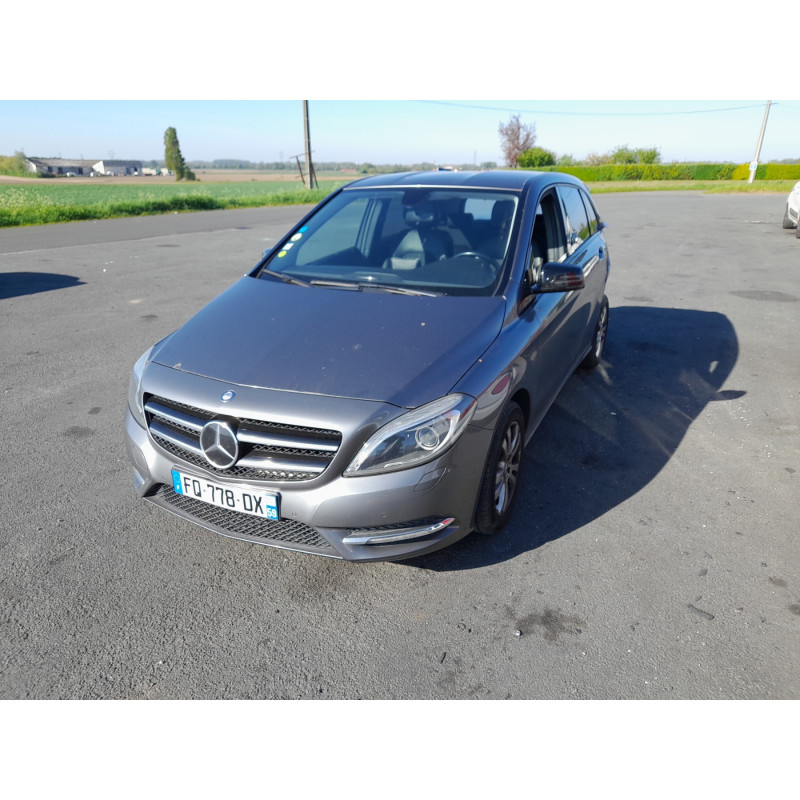 Optique avant principal droit (feux)(phare) MERCEDES CLASSE B 246 Photo n°14