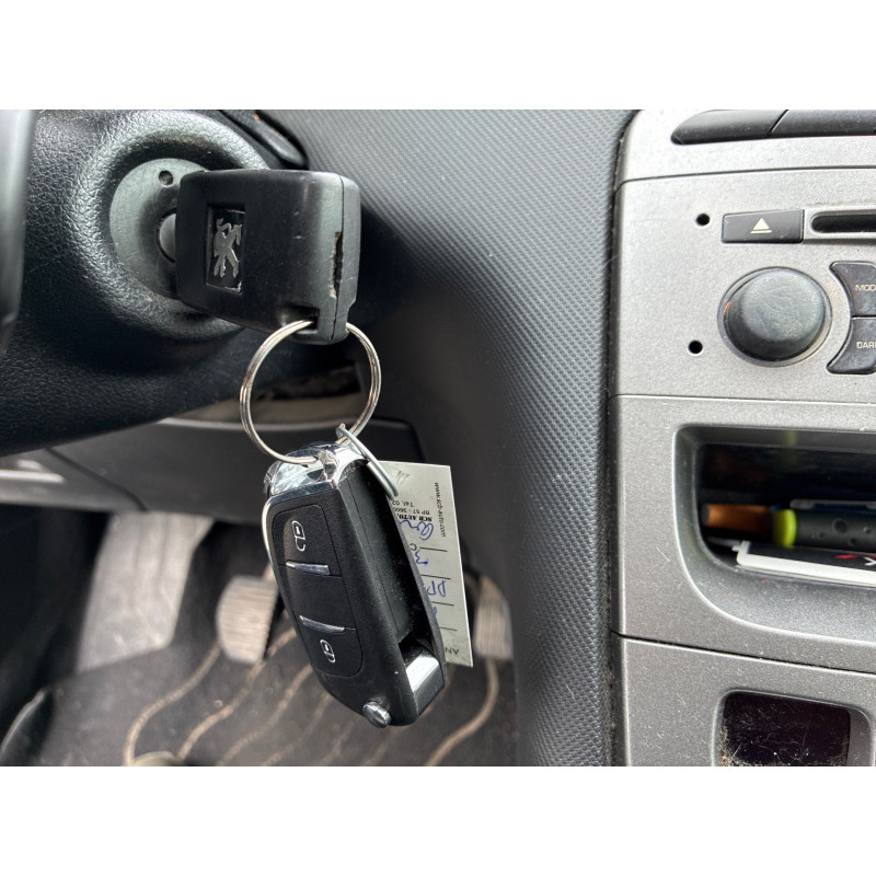 Leve vitre electrique avant droit PEUGEOT 308 1 Photo n°9