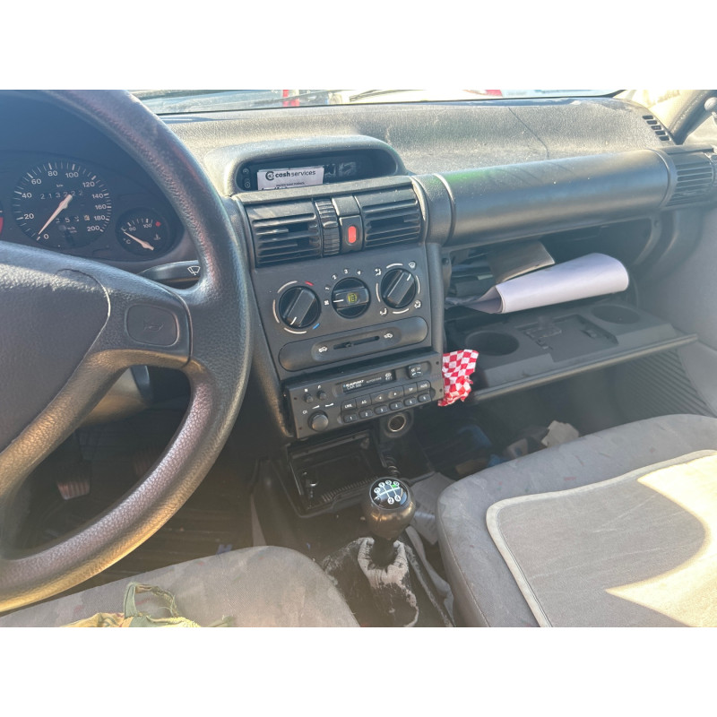 Capot OPEL CORSA B Photo n°20