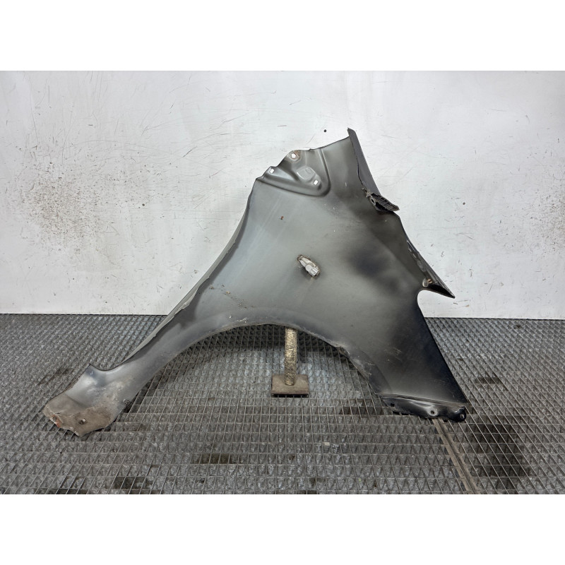Aile avant gauche TOYOTA YARIS 2 Photo n°4