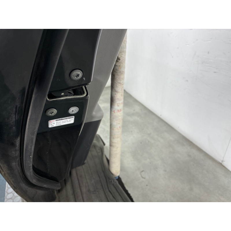 Porte arriere gauche TOYOTA YARIS 2 Photo n°6