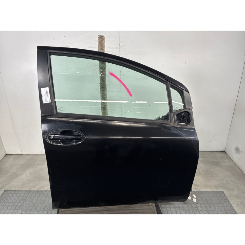 Porte avant droit TOYOTA YARIS 2 Photo n°1