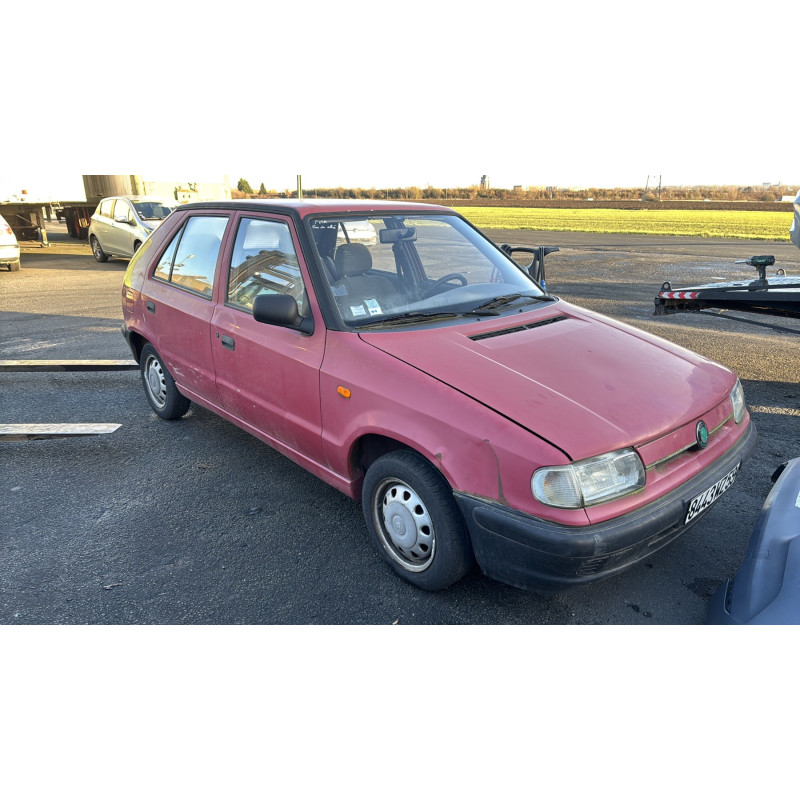 Optique avant principal gauche (feux)(phare) SKODA FELICIA Photo n°10