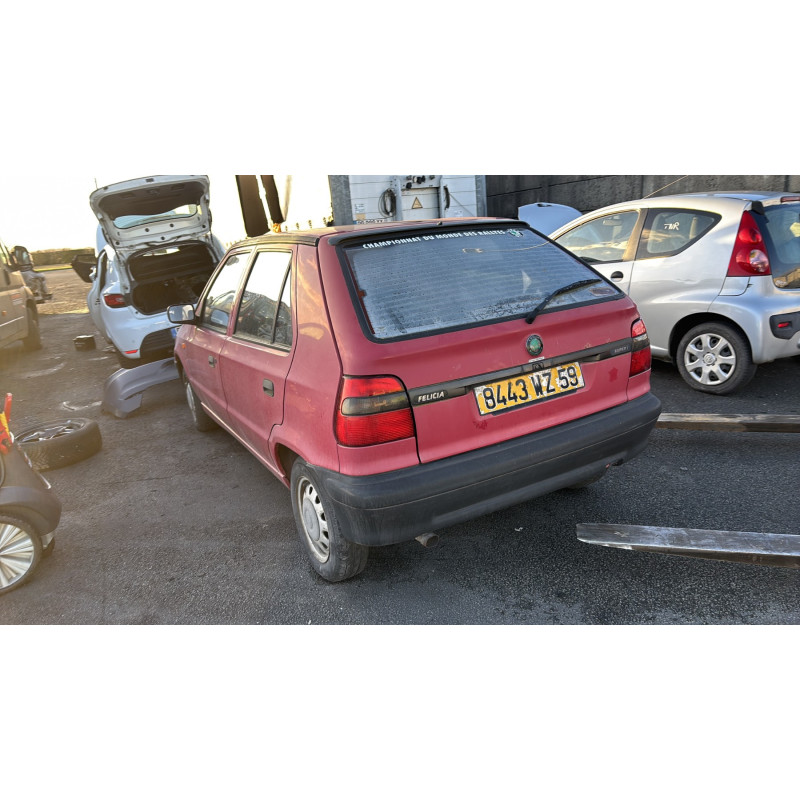 Optique avant principal gauche (feux)(phare) SKODA FELICIA Photo n°14