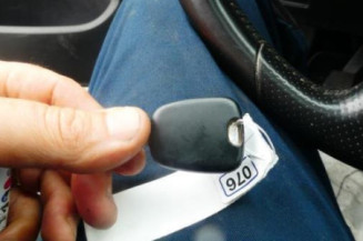 Pretensionneur de ceinture avant droit PEUGEOT 308 1