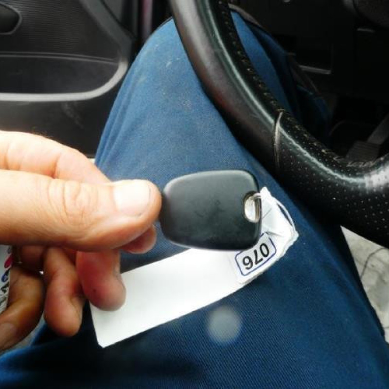 Pretensionneur de ceinture avant droit PEUGEOT 308 1 Photo n°14