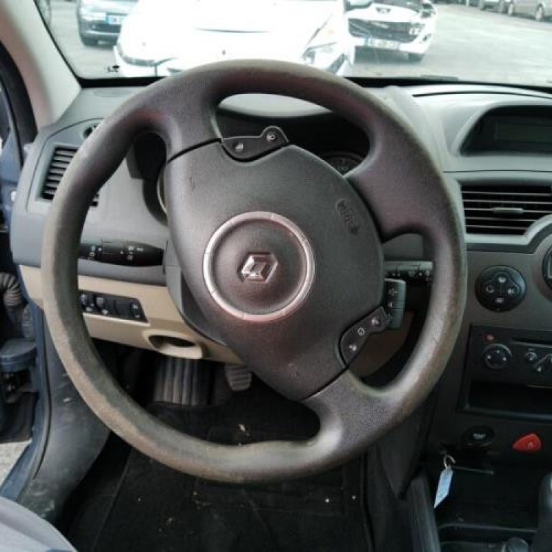 Pretensionneur de ceinture arriere gauche RENAULT MEGANE 2 Photo n°8