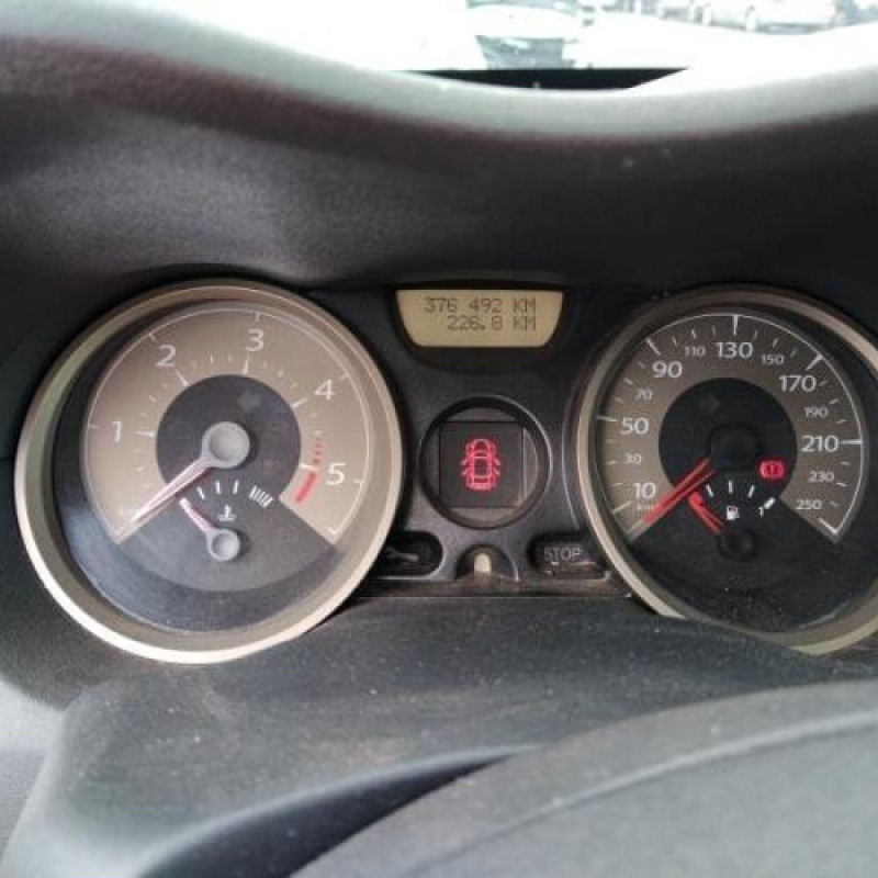 Pretensionneur de ceinture arriere gauche RENAULT MEGANE 2 Photo n°9