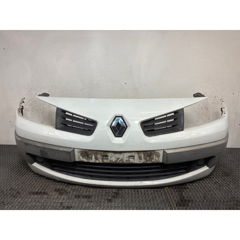 Pare choc avant RENAULT MEGANE 2 Photo n°1