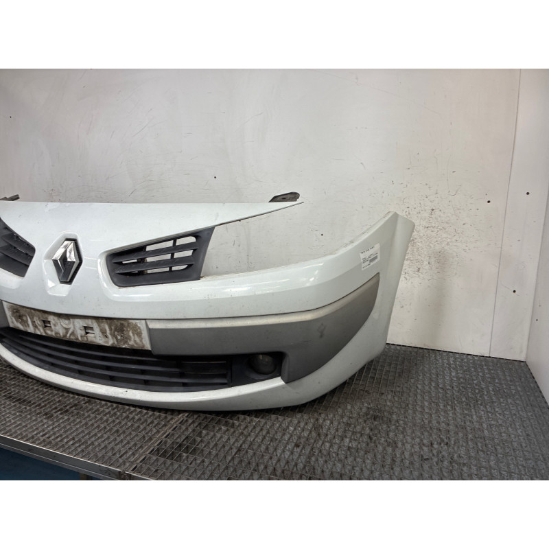 Pare choc avant RENAULT MEGANE 2 Photo n°2