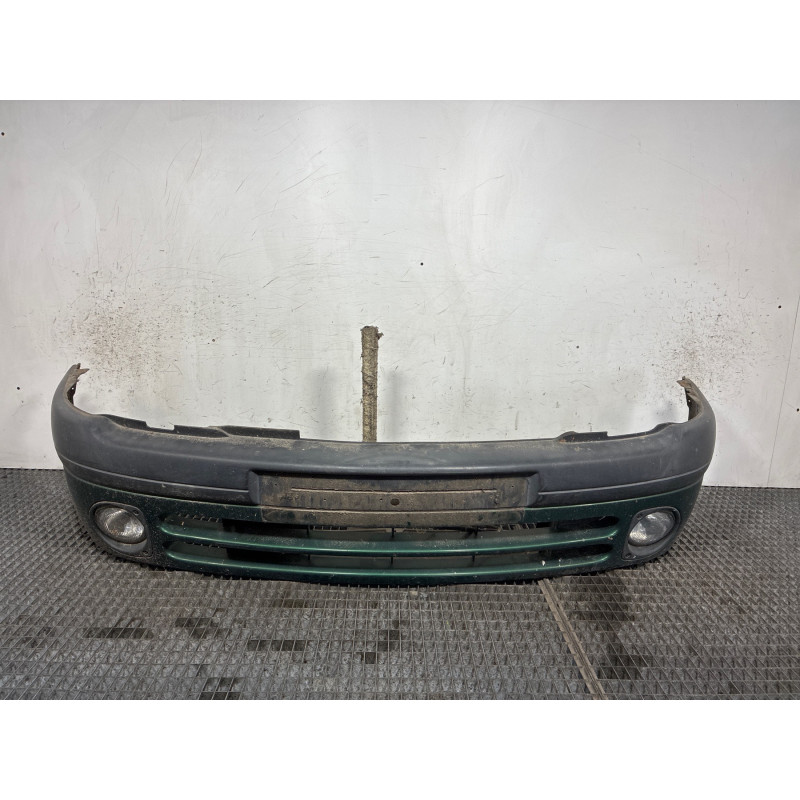 Pare choc avant RENAULT CLIO 2 Photo n°3
