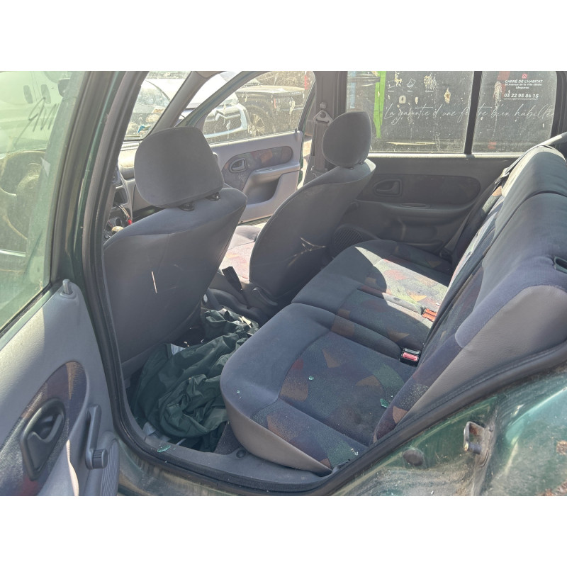Pare choc avant RENAULT CLIO 2 Photo n°14