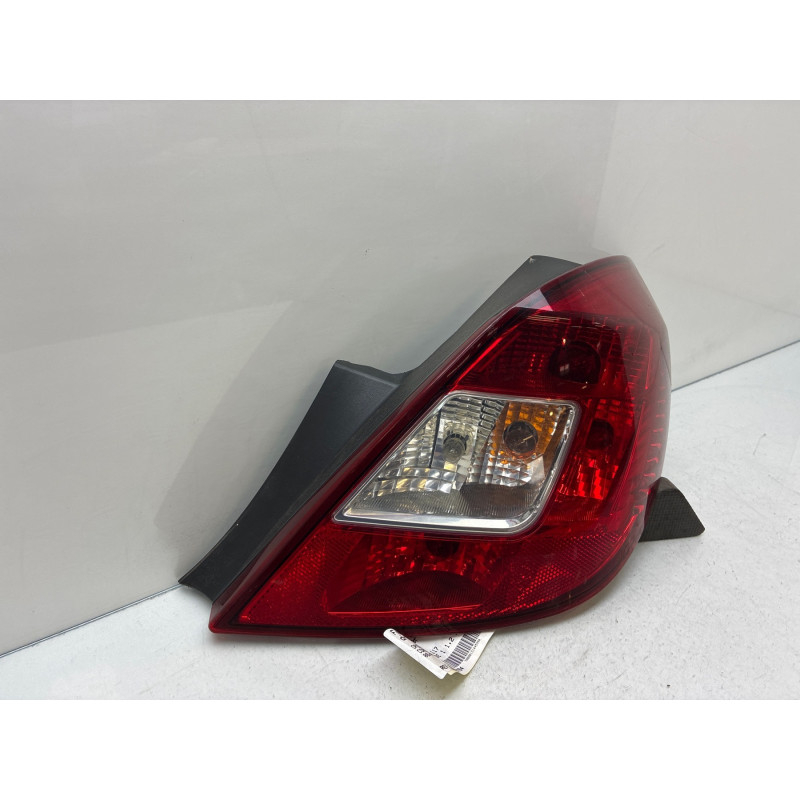 Feu arriere principal droit (feux) OPEL CORSA D Photo n°4